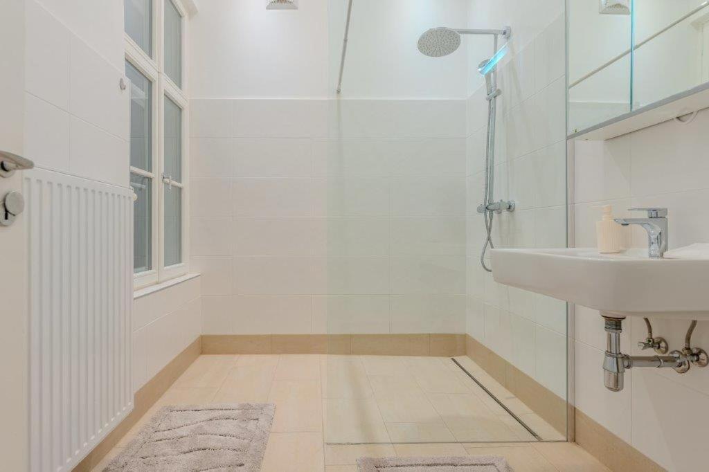 Deluxe Apartments Near The Center クレムス アン デル ドナウ エクステリア 写真